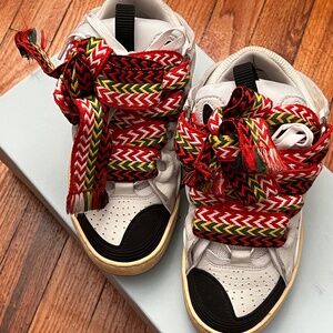 Women Lavin Sneakers